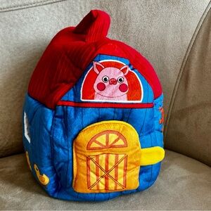 Portable Soft Fabric Barn & 7 Plushie Farm Animals